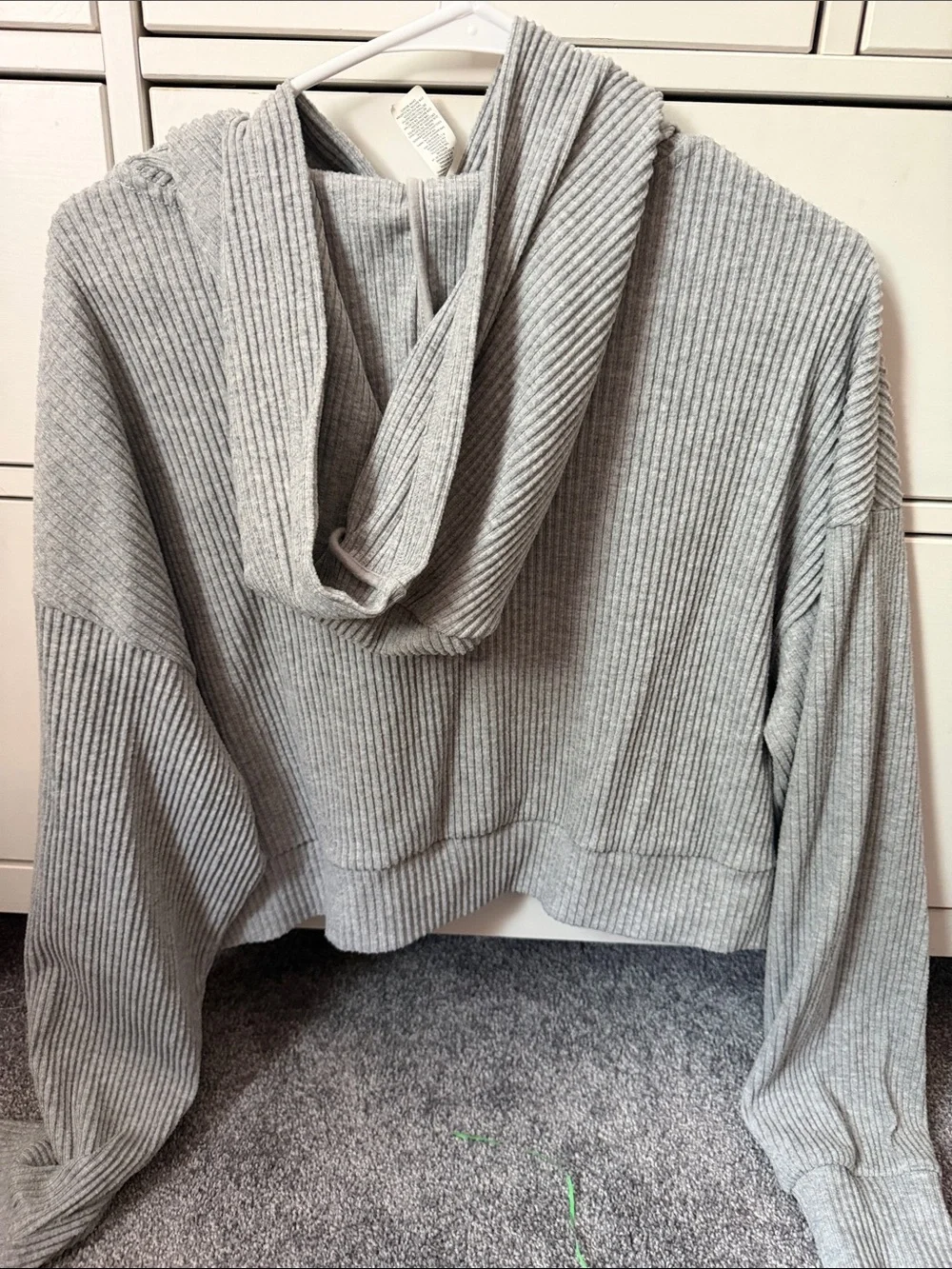 ALO yoga cropped hoodie